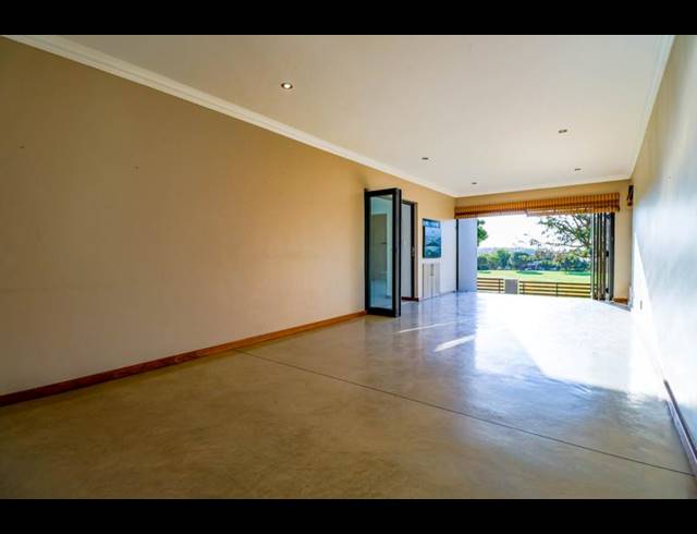 3 BEDROOM PROPERTY TO RENT IN COPPERLEAF ESTATE